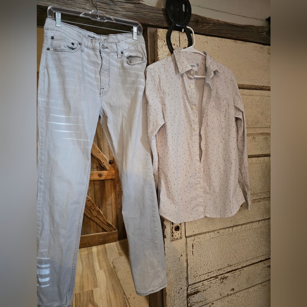 Goodfellow Light Gray Jeans and Button Up Shirt Medium 32x34 GUC!
